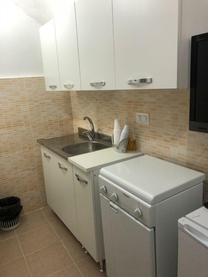 Casetta Roby Apartment Napoli Bagian luar foto