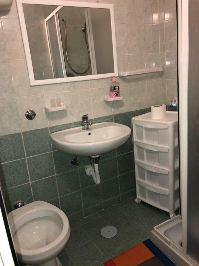 Casetta Roby Apartment Napoli Bagian luar foto
